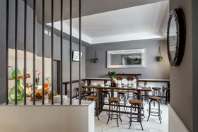 Crossroad Hotel