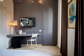 Crossroad Hotel