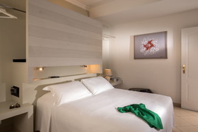 Crossroad Hotel