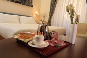 Crosti Hotel & Residence