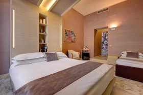 Dharma Luxury Hotel