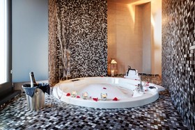 Dharma Luxury Hotel