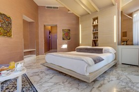 Dharma Luxury Hotel