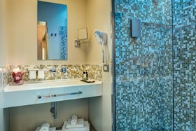 Dharma Luxury Hotel