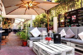Dharma Luxury Hotel