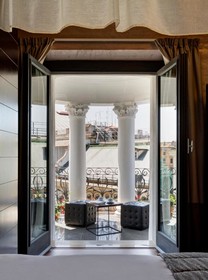 Dharma Luxury Hotel