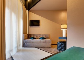 Dharma Luxury Hotel