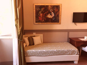 Dnb House Hotel