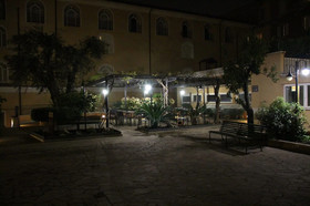 Dnb House Hotel
