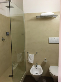 Dnb House Hotel