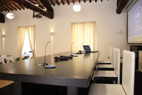 Dnb House Hotel