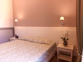 Dnb House Hotel