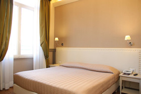 Dnb House Hotel