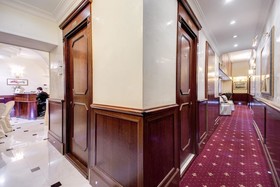 Esedra Inn Rome