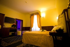 Esedra Inn Rome