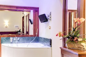 Esedra Inn Rome