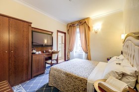 Esedra Inn Rome