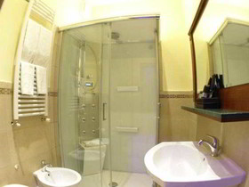 Esedra Inn Rome