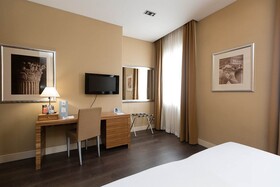 Mercure Roma Centro S. John