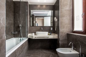 Gioberti Art Hotel