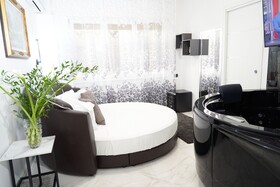 Gregorio VII Luxury Suites San Damaso