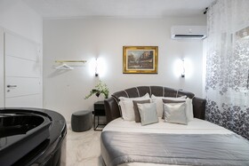Gregorio VII Luxury Suites San Damaso