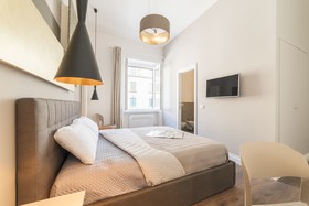 Guest Roma House