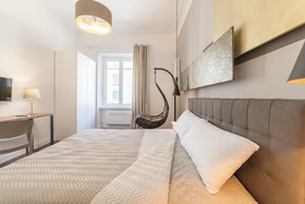 Guest Roma House