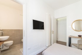Guest Roma House