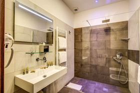 H501 Luxury Rooms