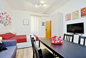 Holiday Rental San Lorenzo District