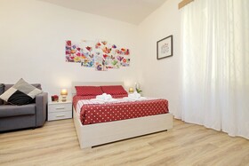 Holiday Rental San Lorenzo District