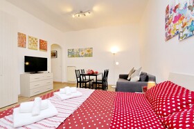 Holiday Rental San Lorenzo District