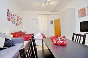 Holiday Rental San Lorenzo District