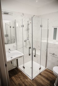 Al Manthia Hotel