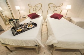 Hotel Caravita