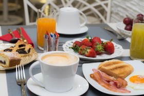 Hotel Caravita