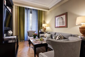 Hotel de la Ville, a Rocco Forte Hotel