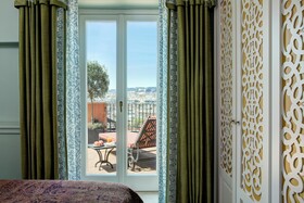 Hotel de la Ville, a Rocco Forte Hotel