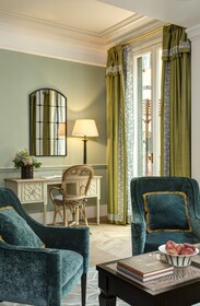 Hotel de la Ville, a Rocco Forte Hotel