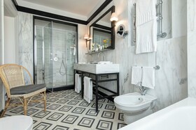 Hotel de la Ville, a Rocco Forte Hotel