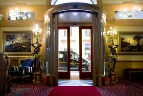 Hotel Mondial