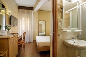 Hotel Santa Costanza