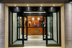 Hotel Santa Costanza