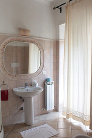 Ianus Guest House