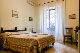 Ianus Guest House