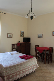 Ianus Guest House