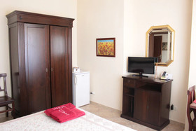 Ianus Guest House
