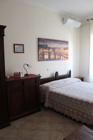 Ianus Guest House
