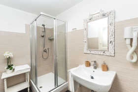 Little Rose Rooms